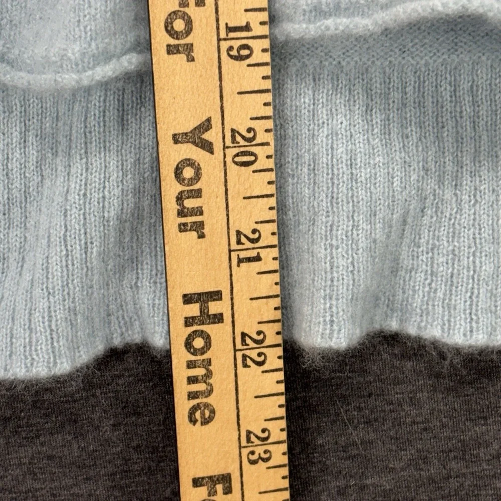 Maeve‎ Anthropologie Cashmere collection sweater Womens XS Light Blue Scoop Neck